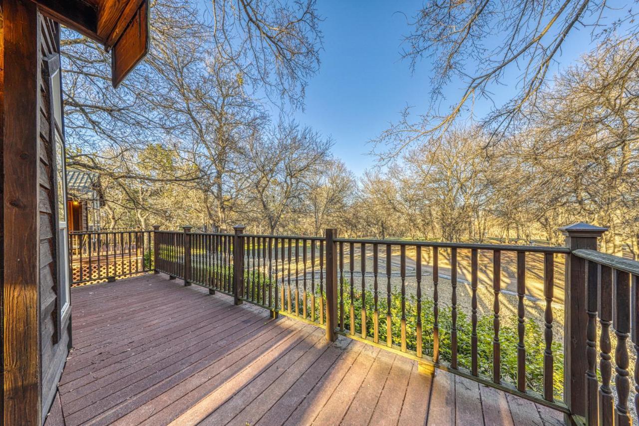 Villa The Pecan @ Mendelbaum Winery Guest Cabins Fredericksburg Exterior foto