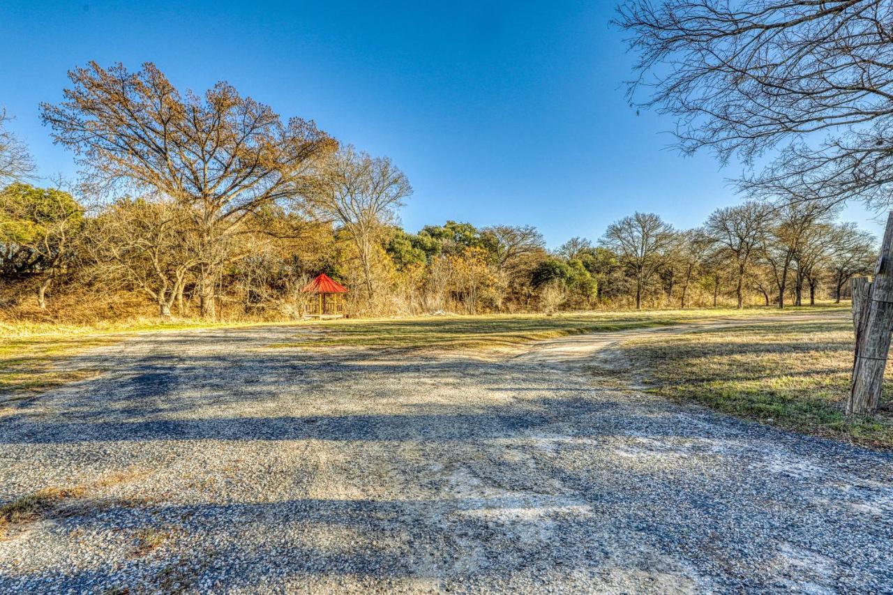 Villa The Pecan @ Mendelbaum Winery Guest Cabins Fredericksburg Exterior foto
