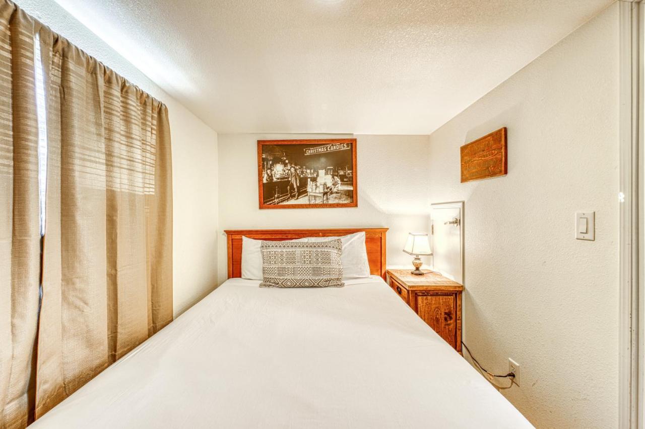 Villa The Pecan @ Mendelbaum Winery Guest Cabins Fredericksburg Exterior foto